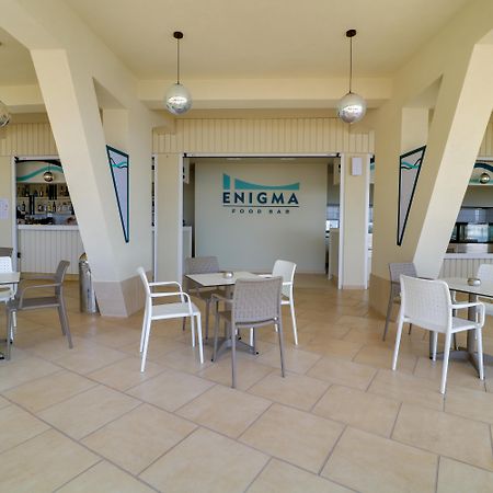 Tosca Beach Hotel Palaiontsiflikion Bagian luar foto