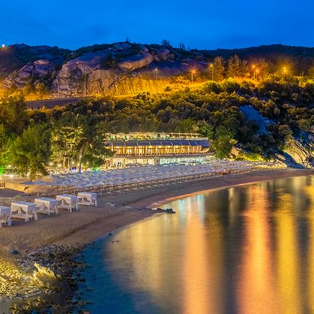Tosca Beach Hotel Palaiontsiflikion Bagian luar foto