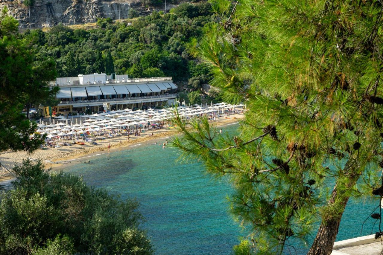 Tosca Beach Hotel Palaiontsiflikion Bagian luar foto