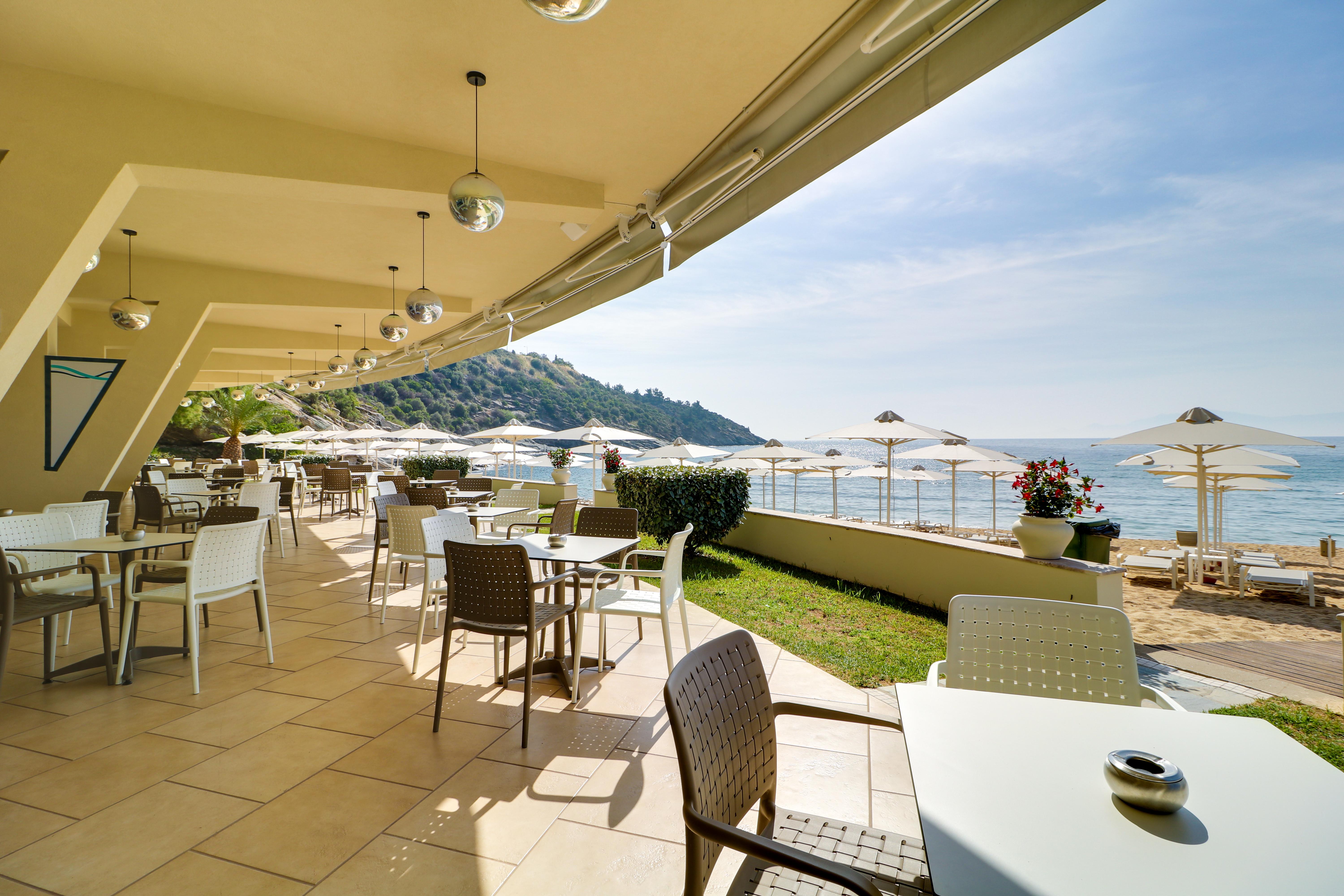 Tosca Beach Hotel Palaiontsiflikion Bagian luar foto