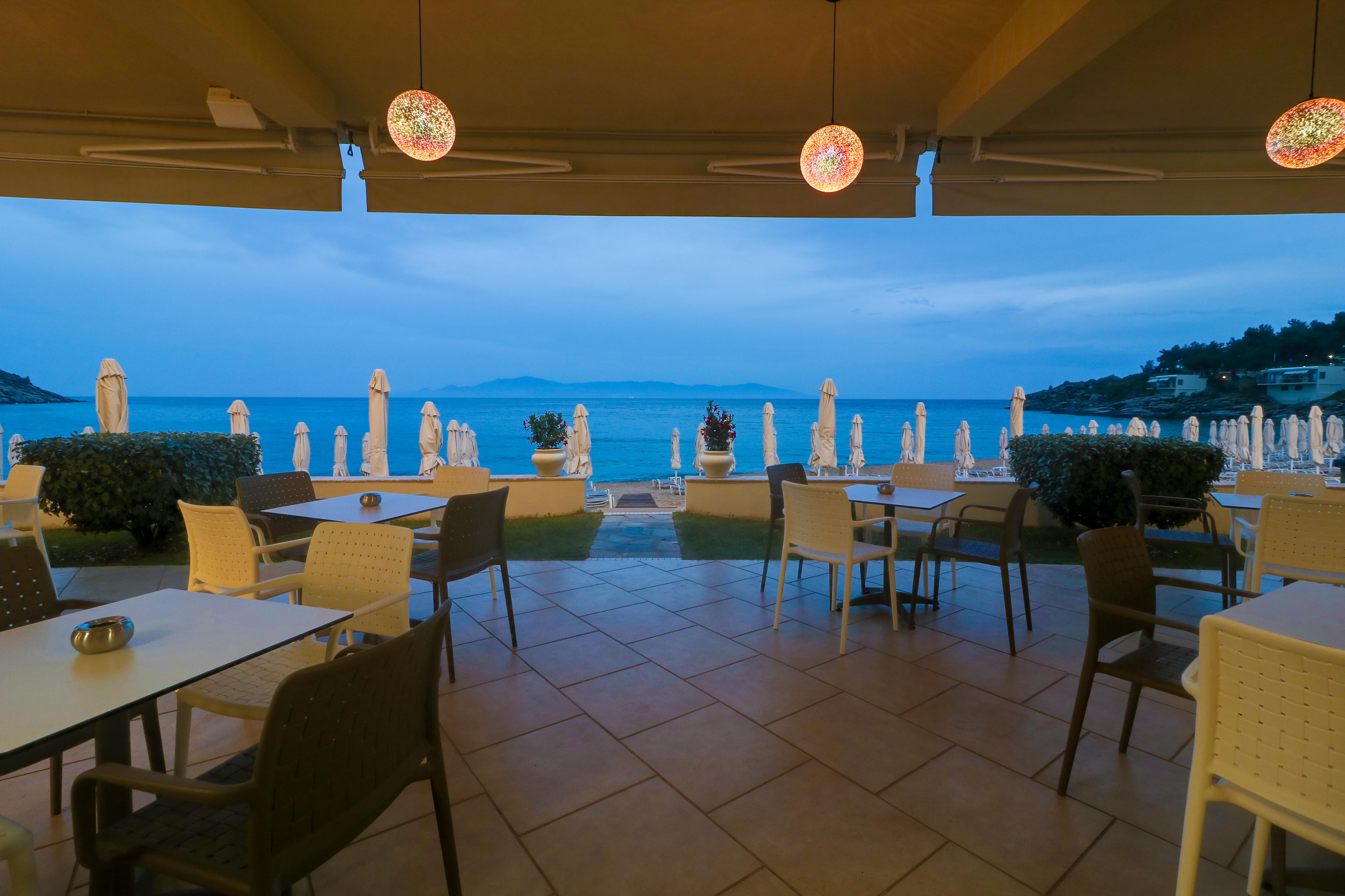 Tosca Beach Hotel Palaiontsiflikion Bagian luar foto