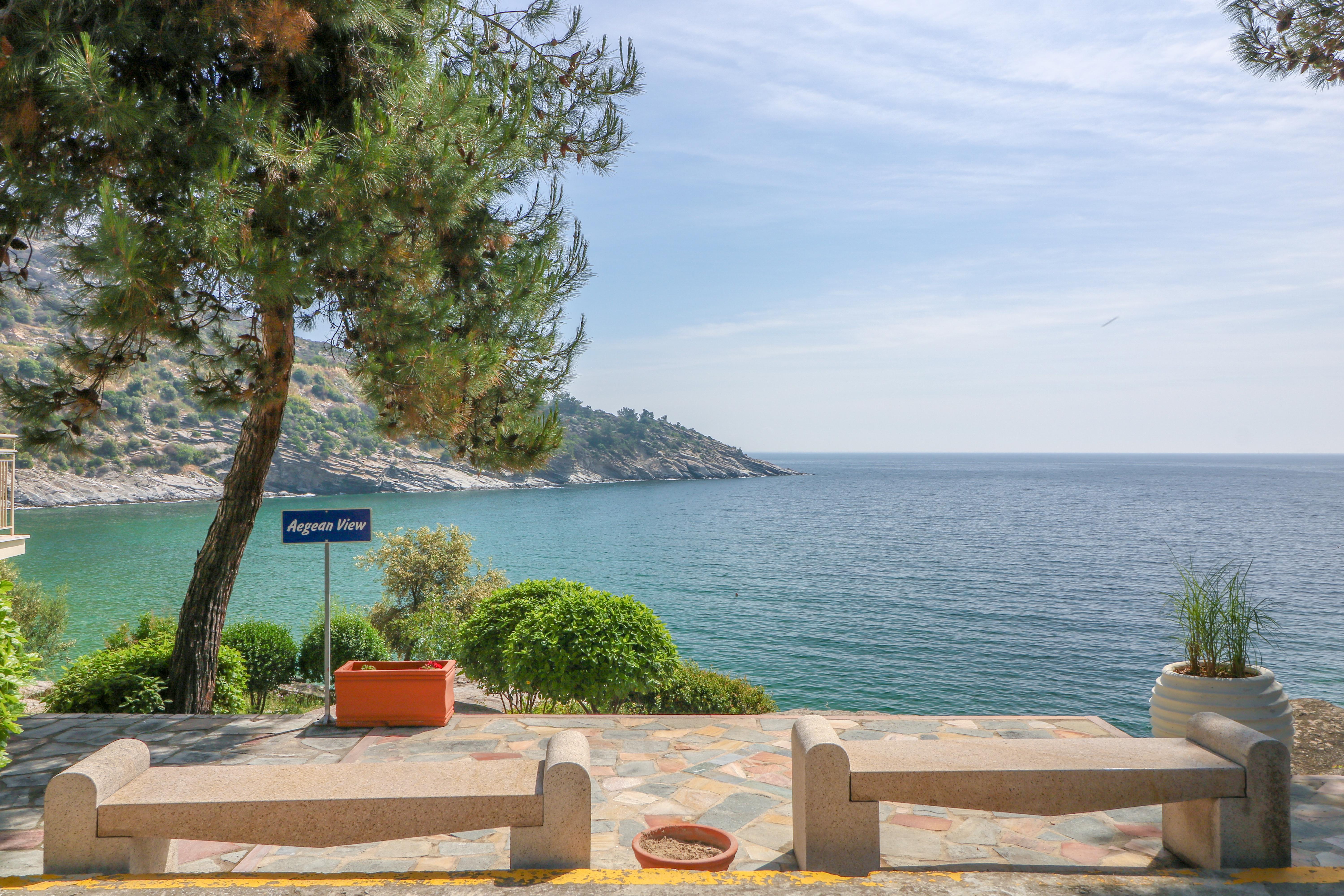 Tosca Beach Hotel Palaiontsiflikion Bagian luar foto
