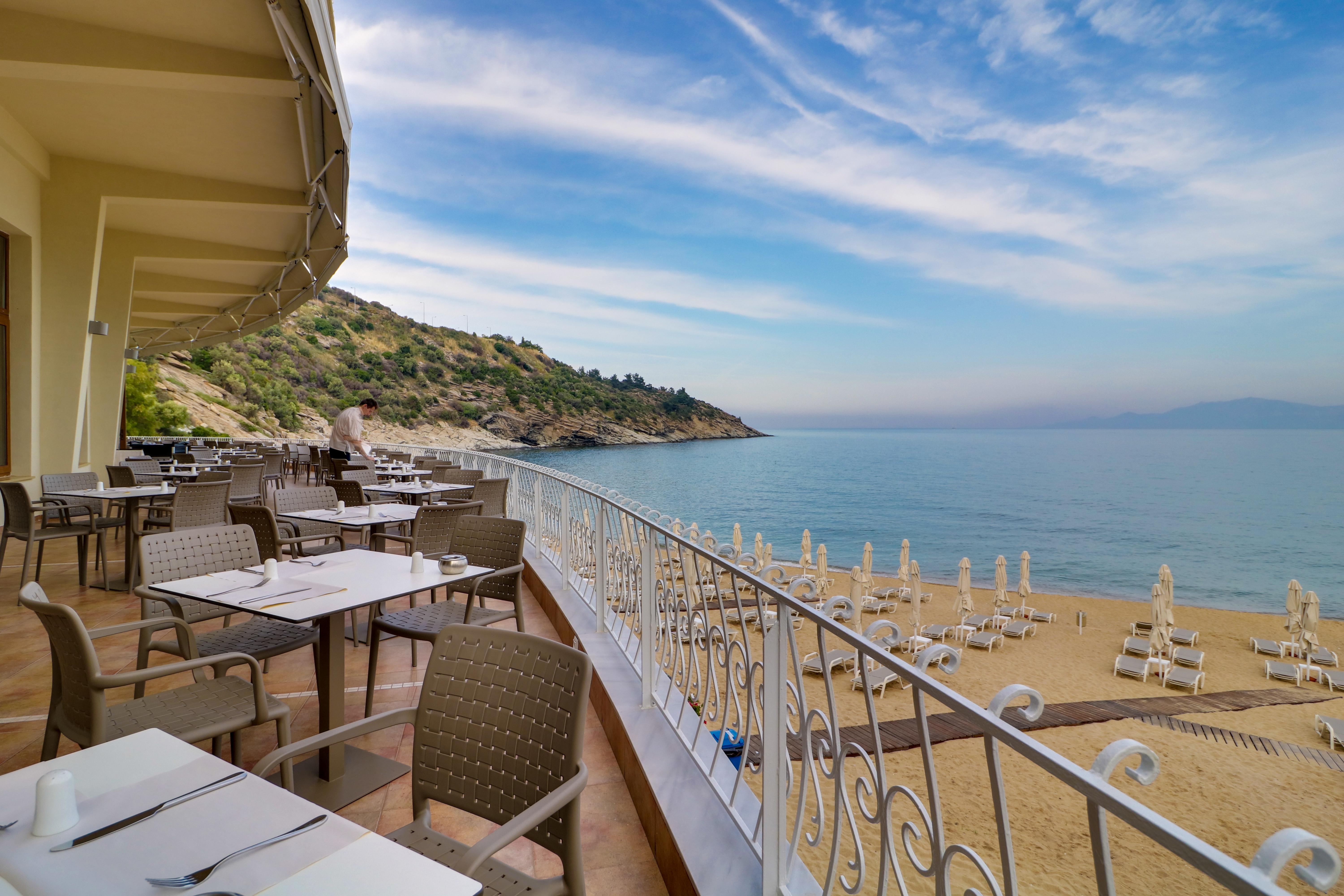 Tosca Beach Hotel Palaiontsiflikion Bagian luar foto