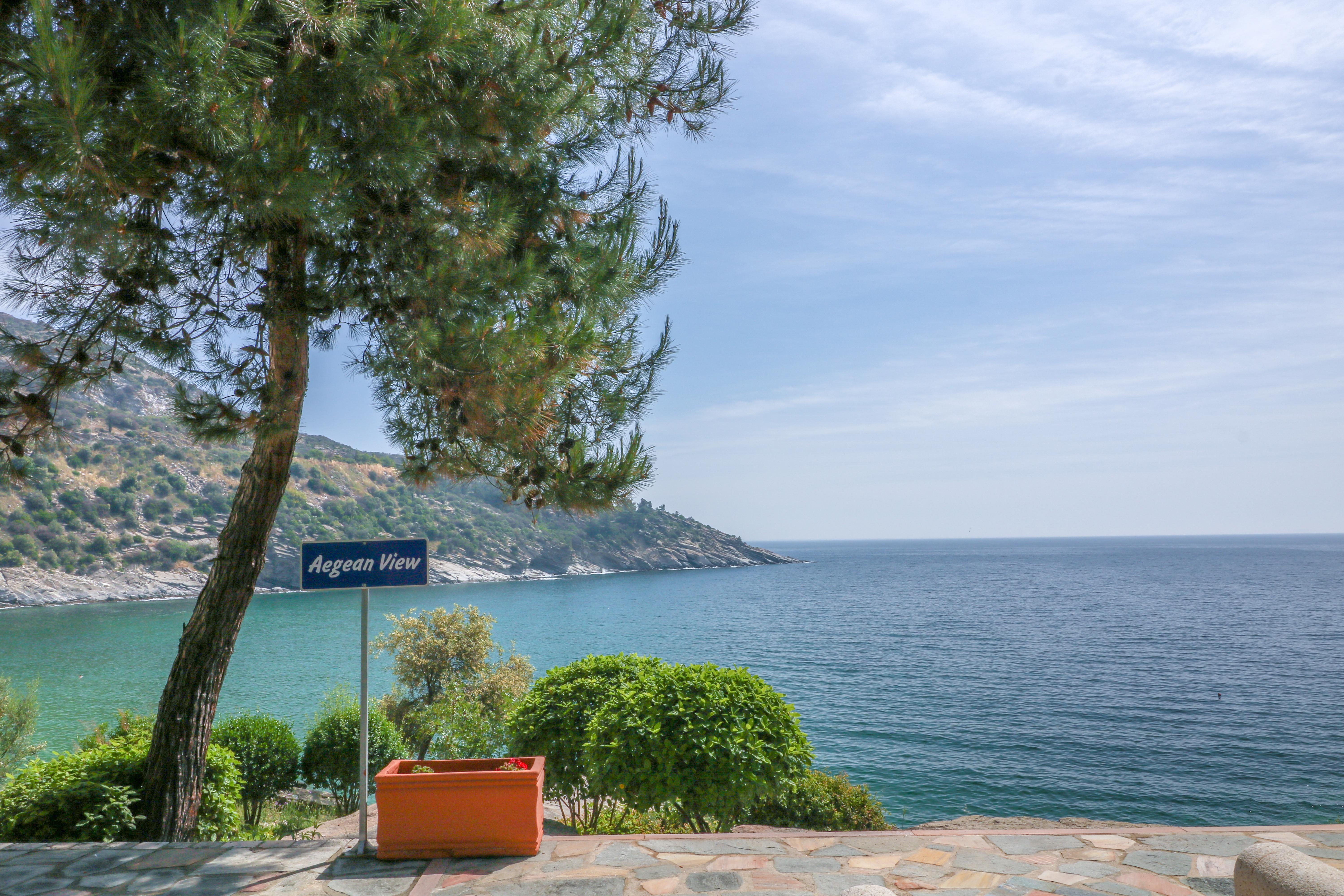Tosca Beach Hotel Palaiontsiflikion Bagian luar foto