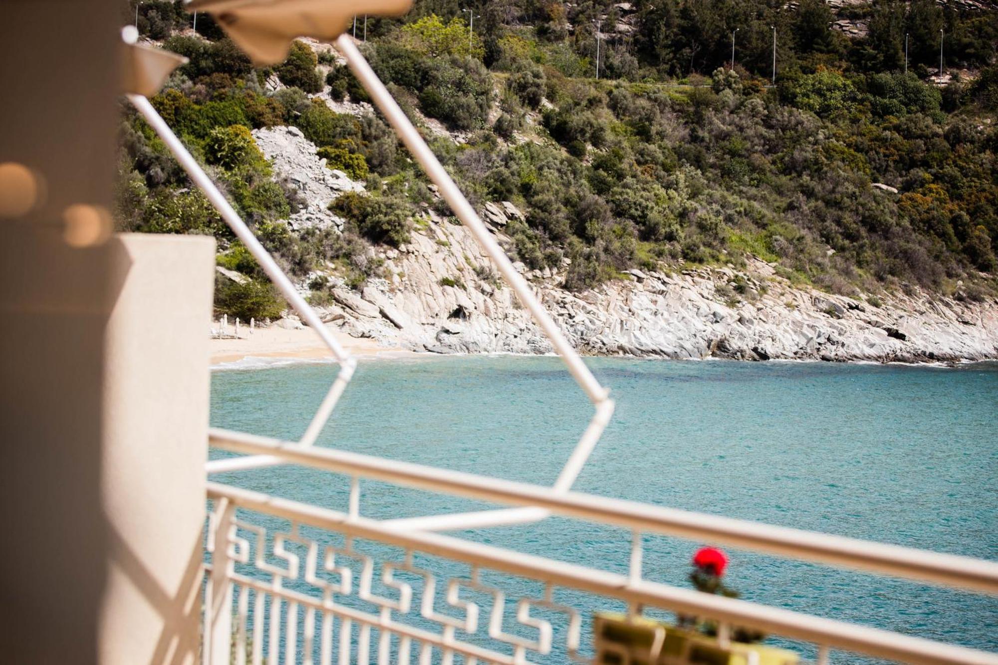 Tosca Beach Hotel Palaiontsiflikion Bagian luar foto